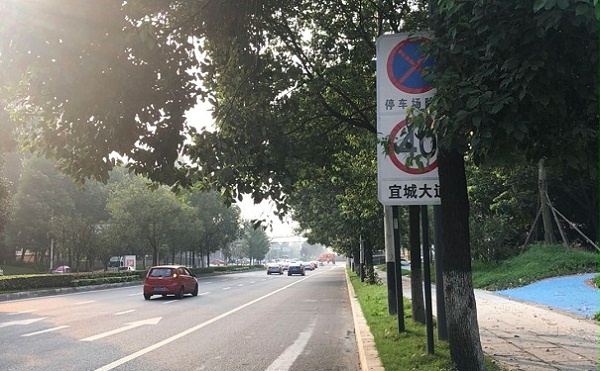 道路交通标志牌,交通标牌生产厂家